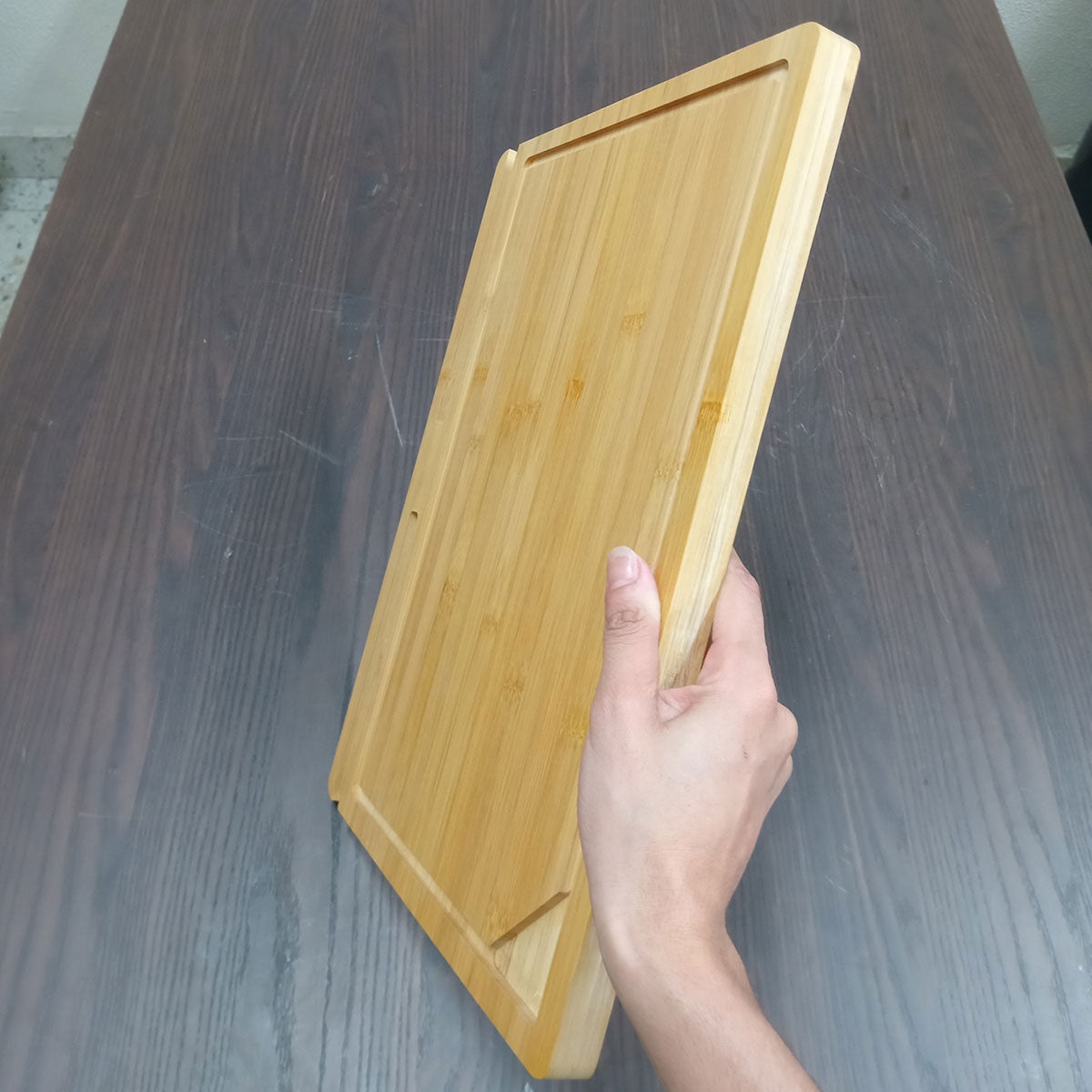 Tábua de Corte Retangular Home&Co Bambu Natural com Suporte para Tablet 40x30cm