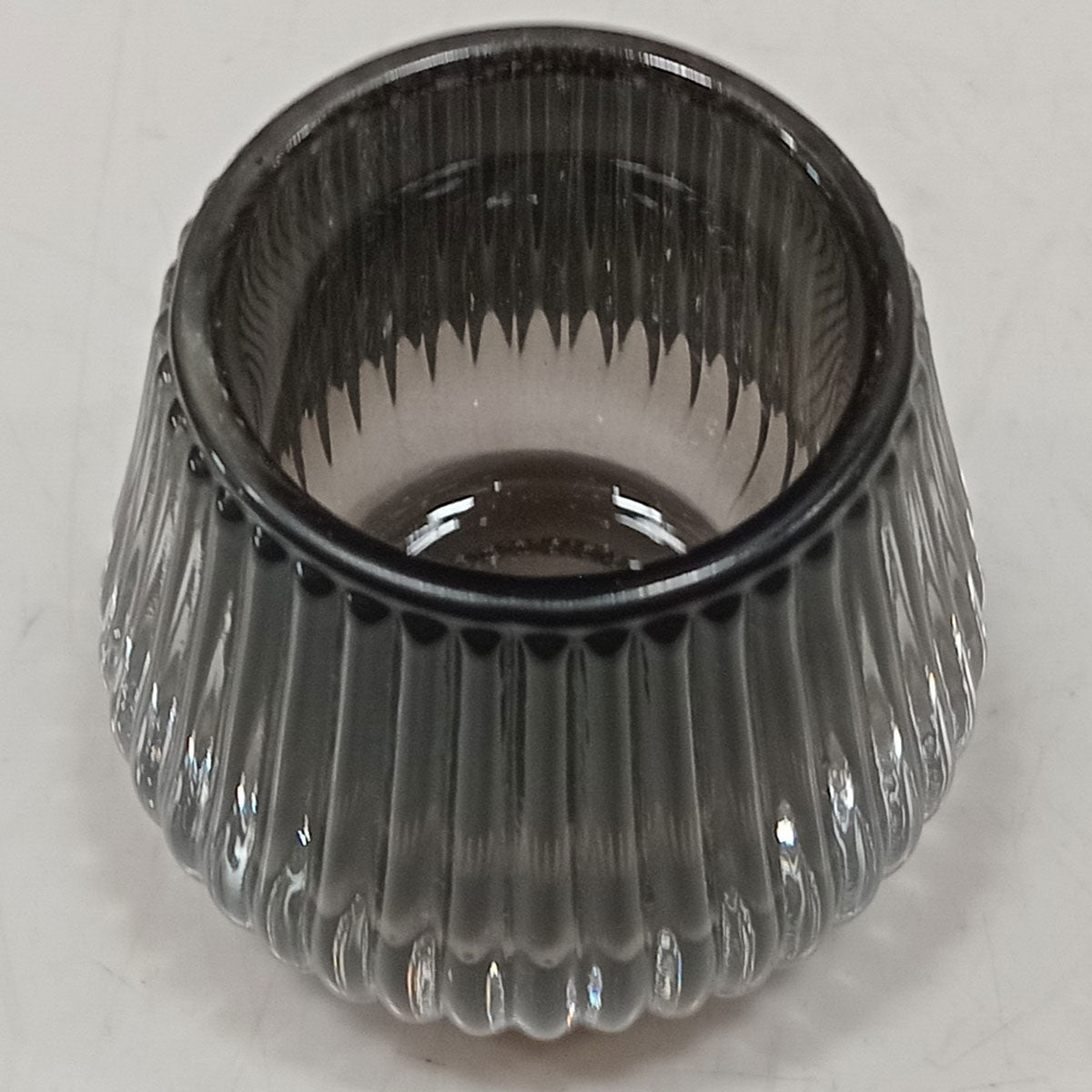 Castiçal em Vidro Fumê Home&Co 6,5cm para Velas Decorativas