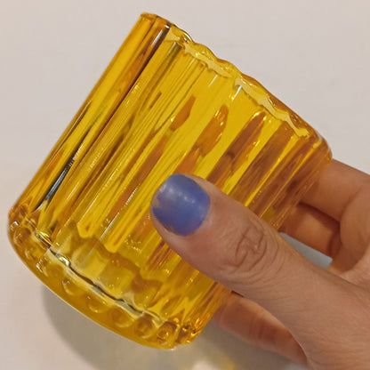 Castiçal de Vidro Amarelo Home&Co 7x7cm para Velas Decorativas