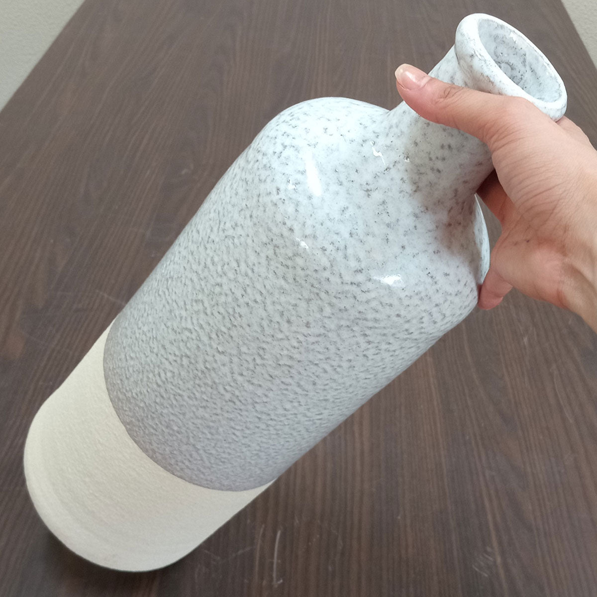 Vaso Garrafa de Cerâmica Cinza Home&Co 44x15cm para Decoração