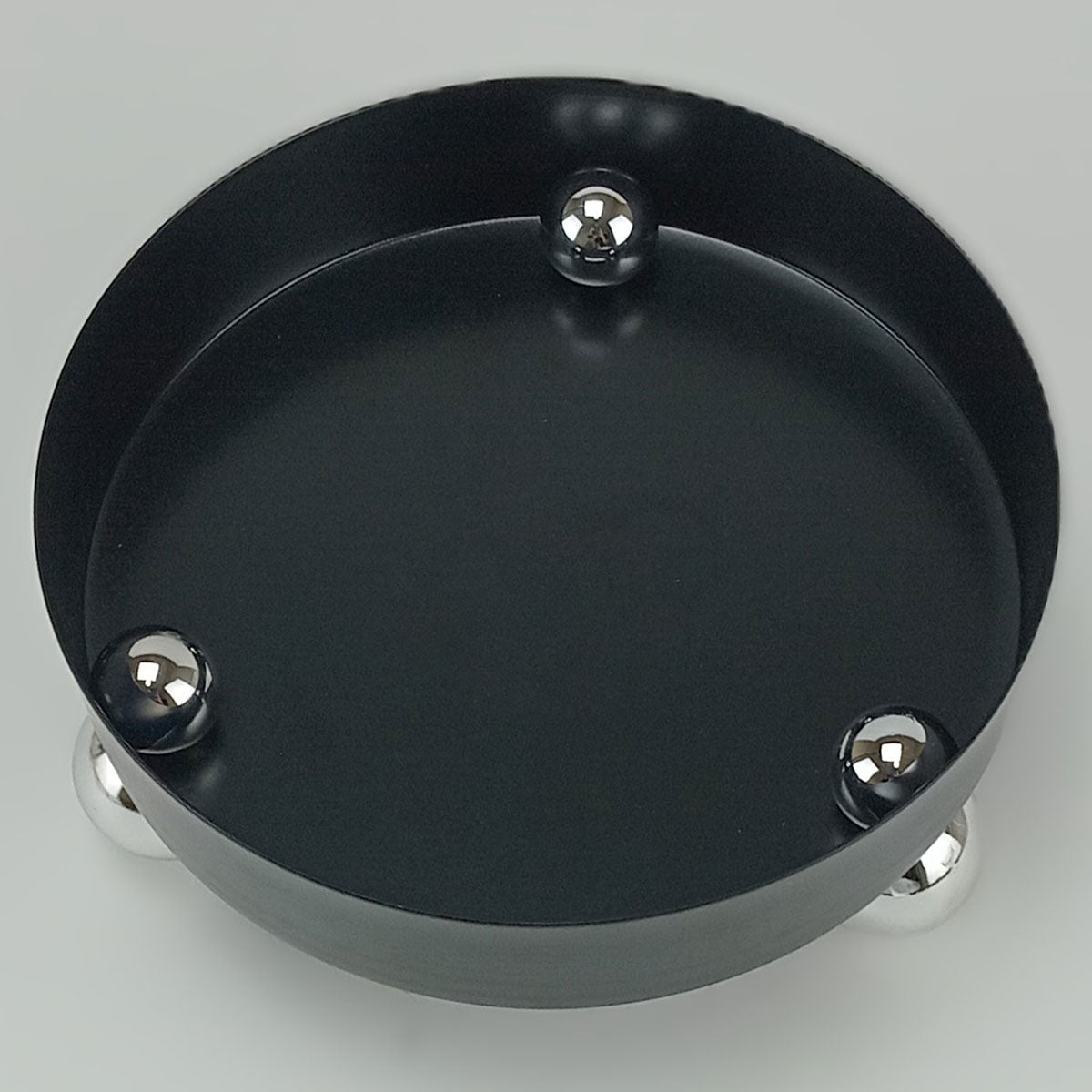 Bandeja Redonda de Metal Preto Home&Co 15x15cm para Servir
