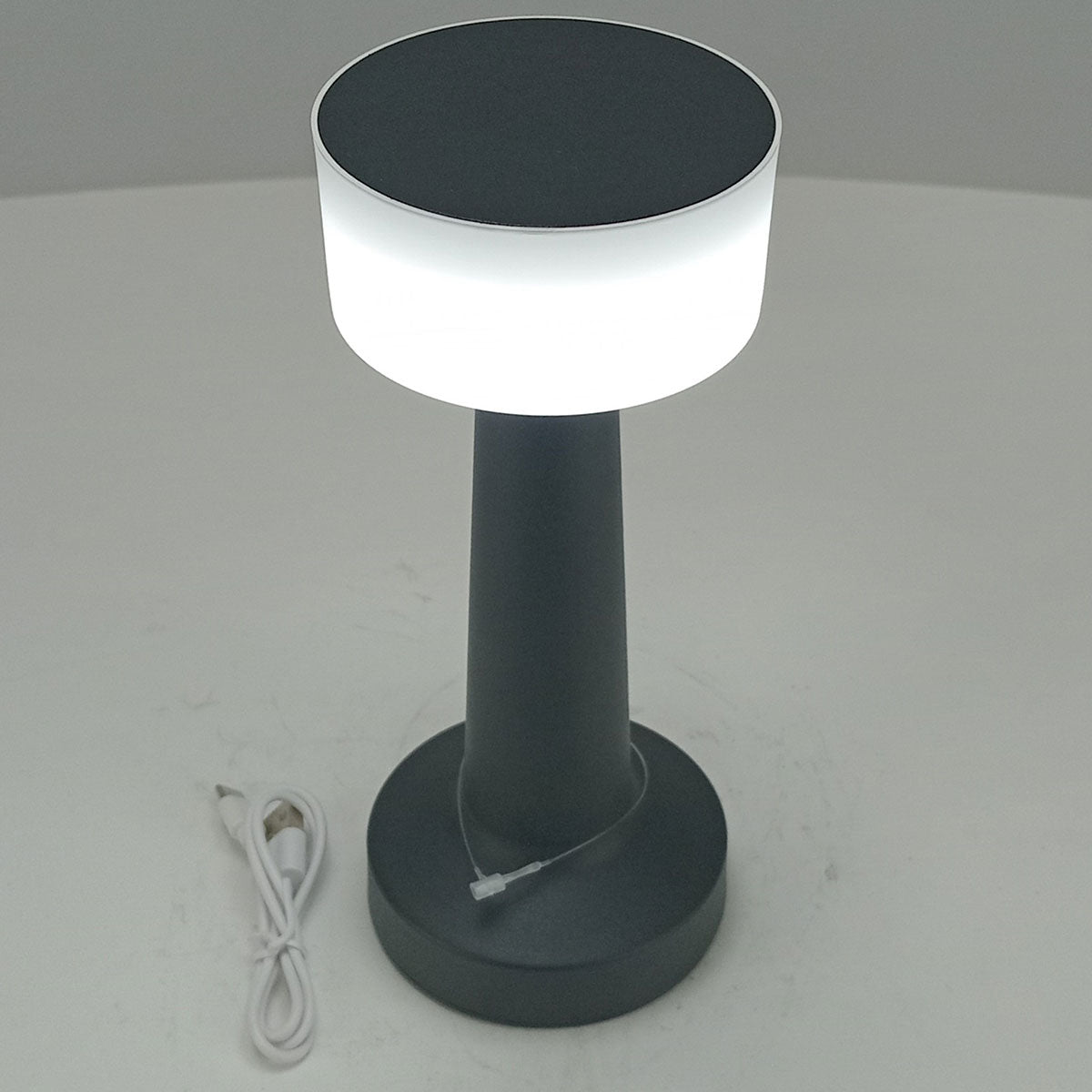 Luminária de Mesa LED USB Home&Co Metal Preto 21x9x9cm