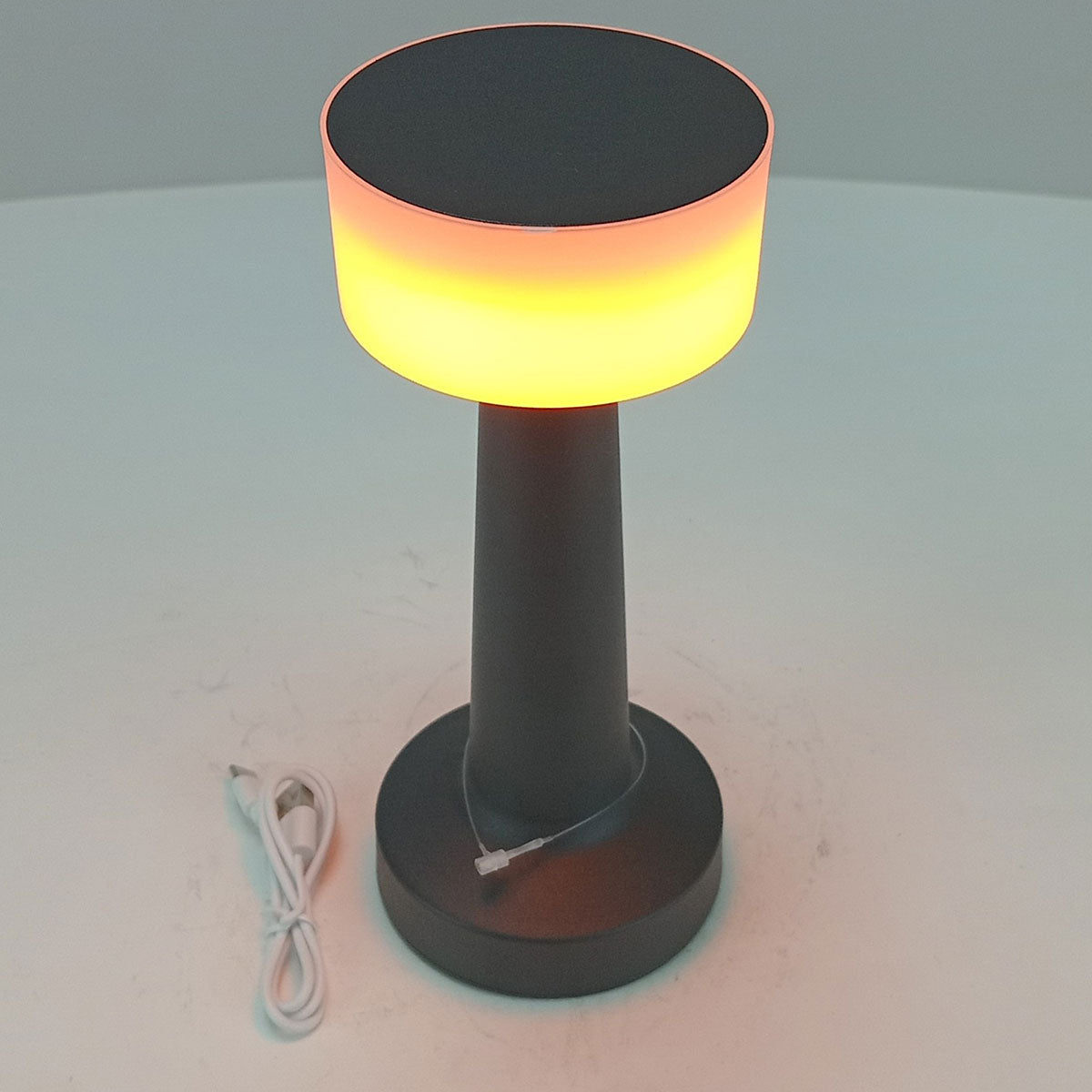 Luminária de Mesa LED USB Home&Co Metal Preto 21x9x9cm