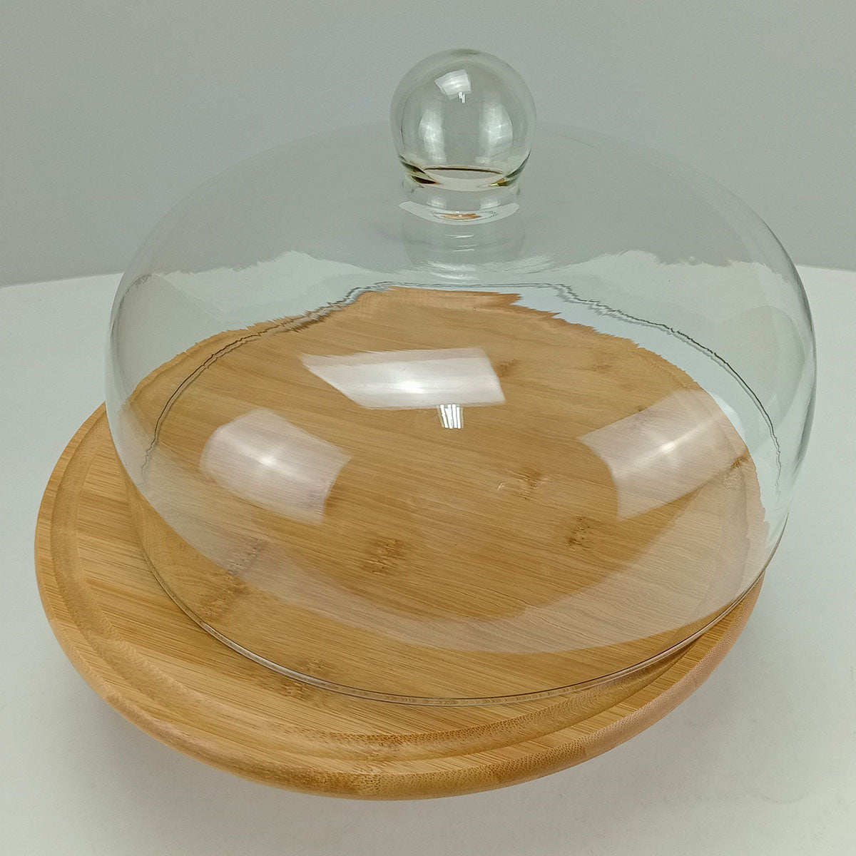 Prato de Bolo Redondo Home&Co com Tampa de Vidro e Base de Bambu 30cm