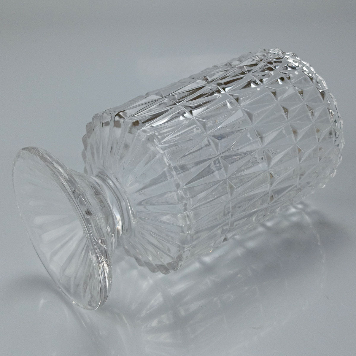 Vaso Redondo Home&co Com Pé Vidro 18x11x11cm Transparente